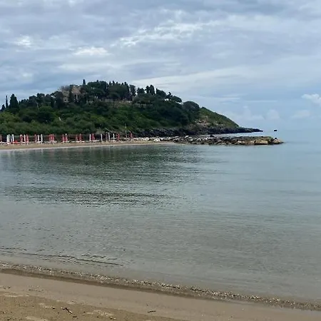 Claudia * Formia